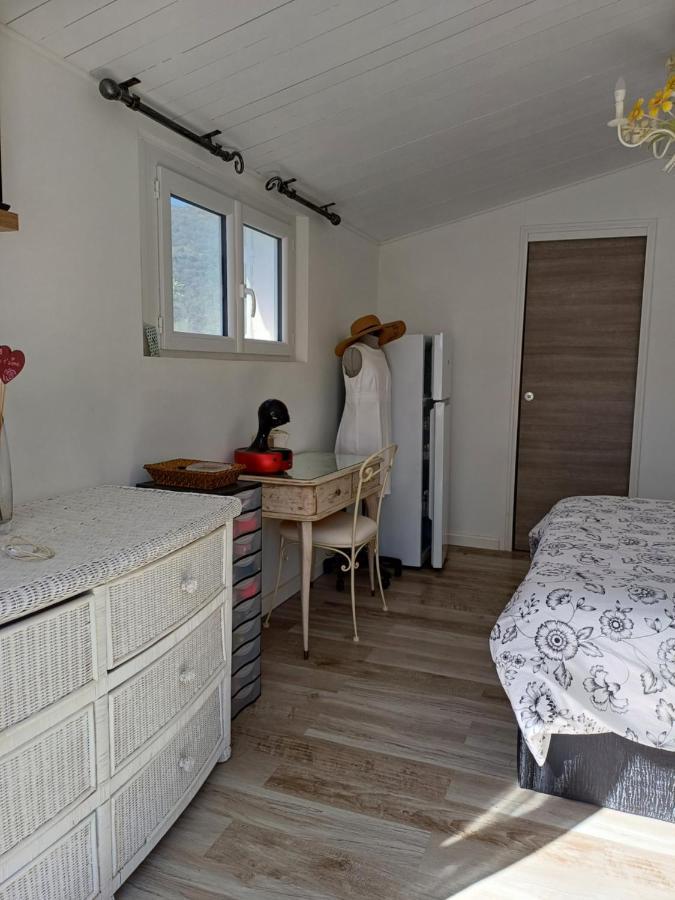 Le Plan-de-la-TourMargaux住宿加早餐旅馆 外观 照片